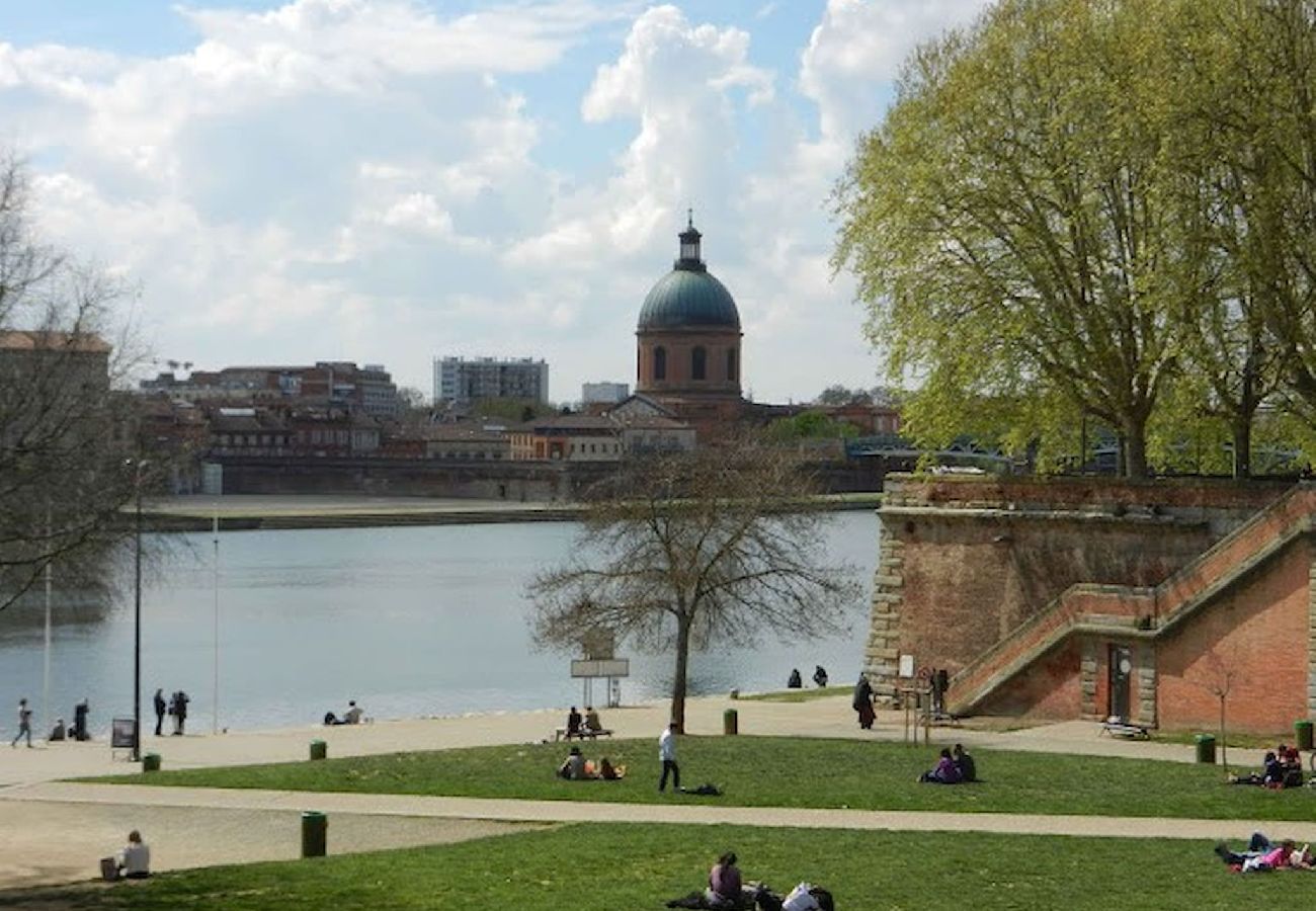 Apartment in Toulouse - FONFREDE · Quai Daurade - Hypercentre Capitole