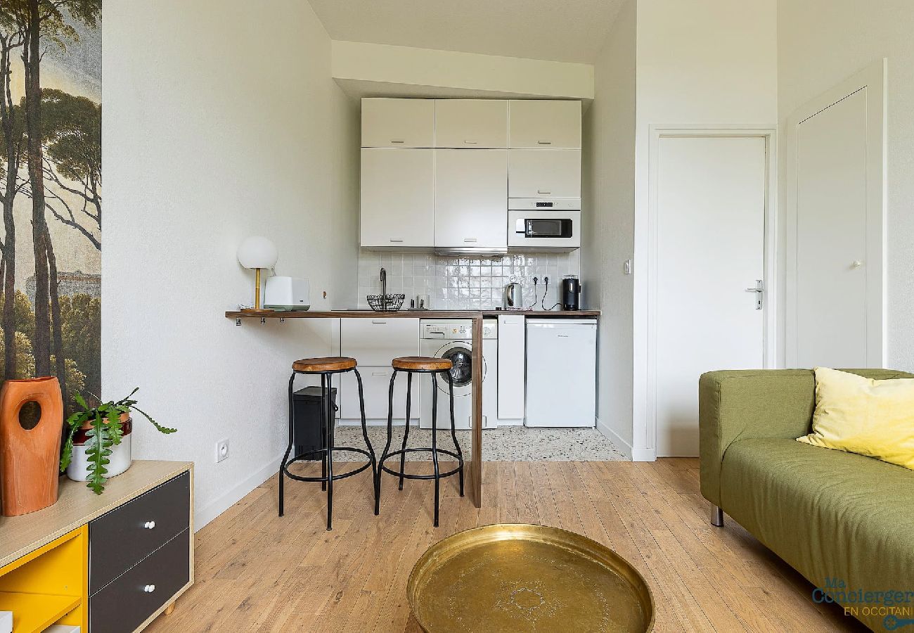 Apartment in Toulouse - ARTISTE · Vue sur quai de la Garonne - Hypercentre