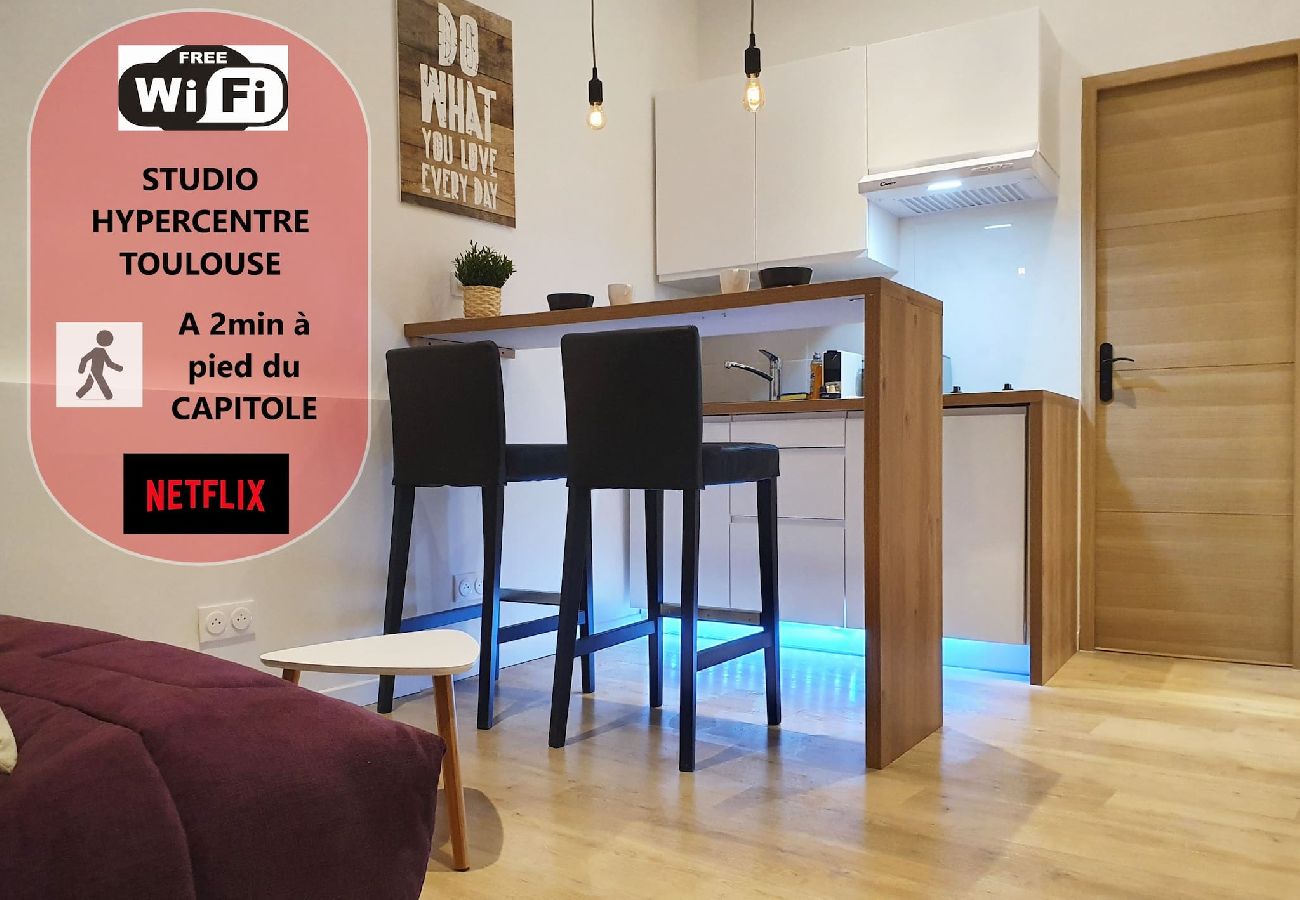 Studio in Toulouse - ST ROME - A 2 pas du Capitole - Métro