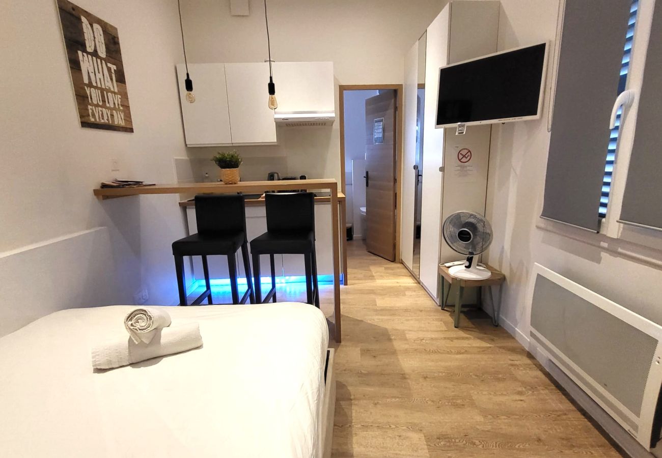 Studio in Toulouse - ST ROME - A 2 pas du Capitole - Métro