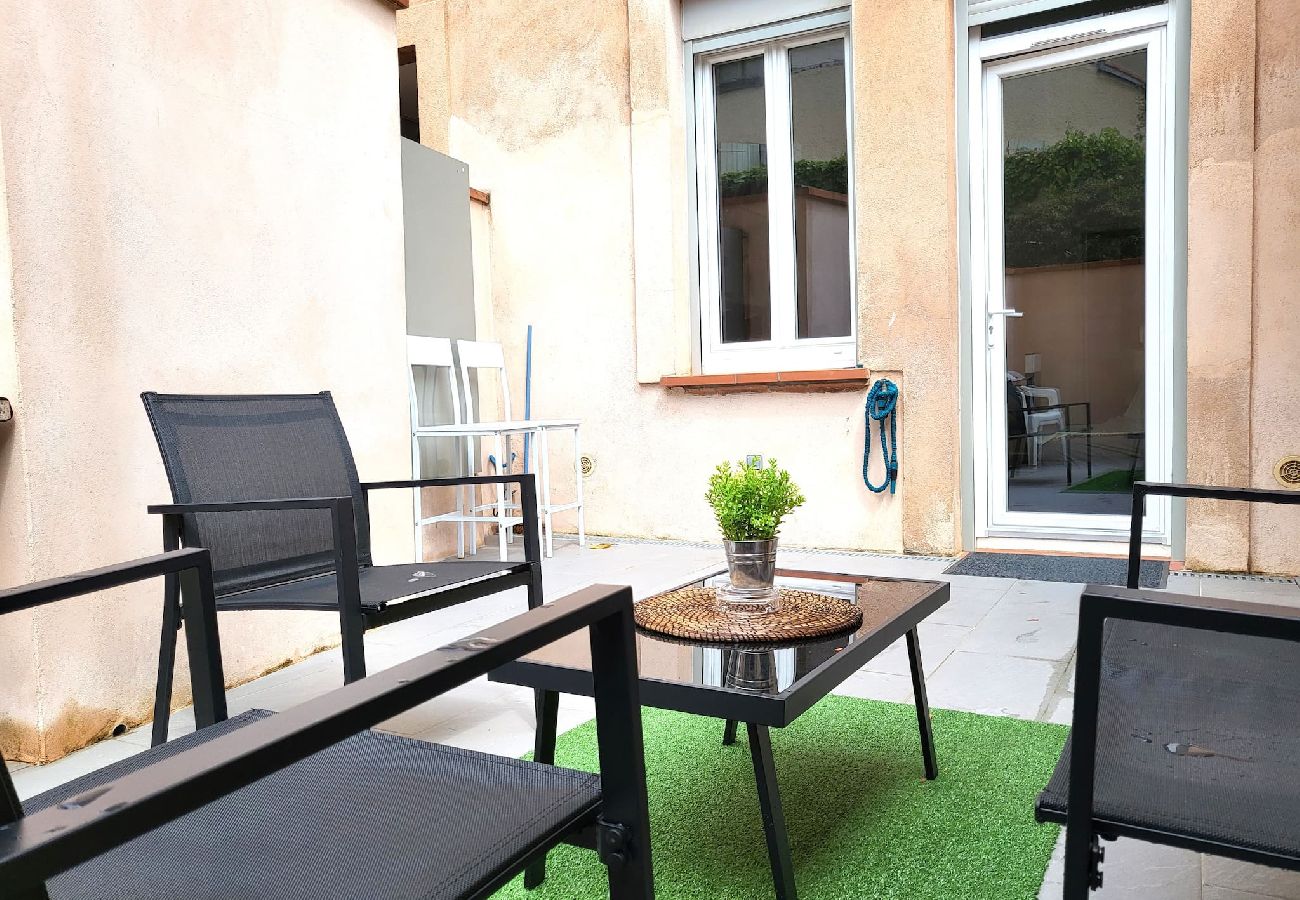 Studio in Toulouse - PROVIDENCE · Terrasse privée - Proche Gare SNCF