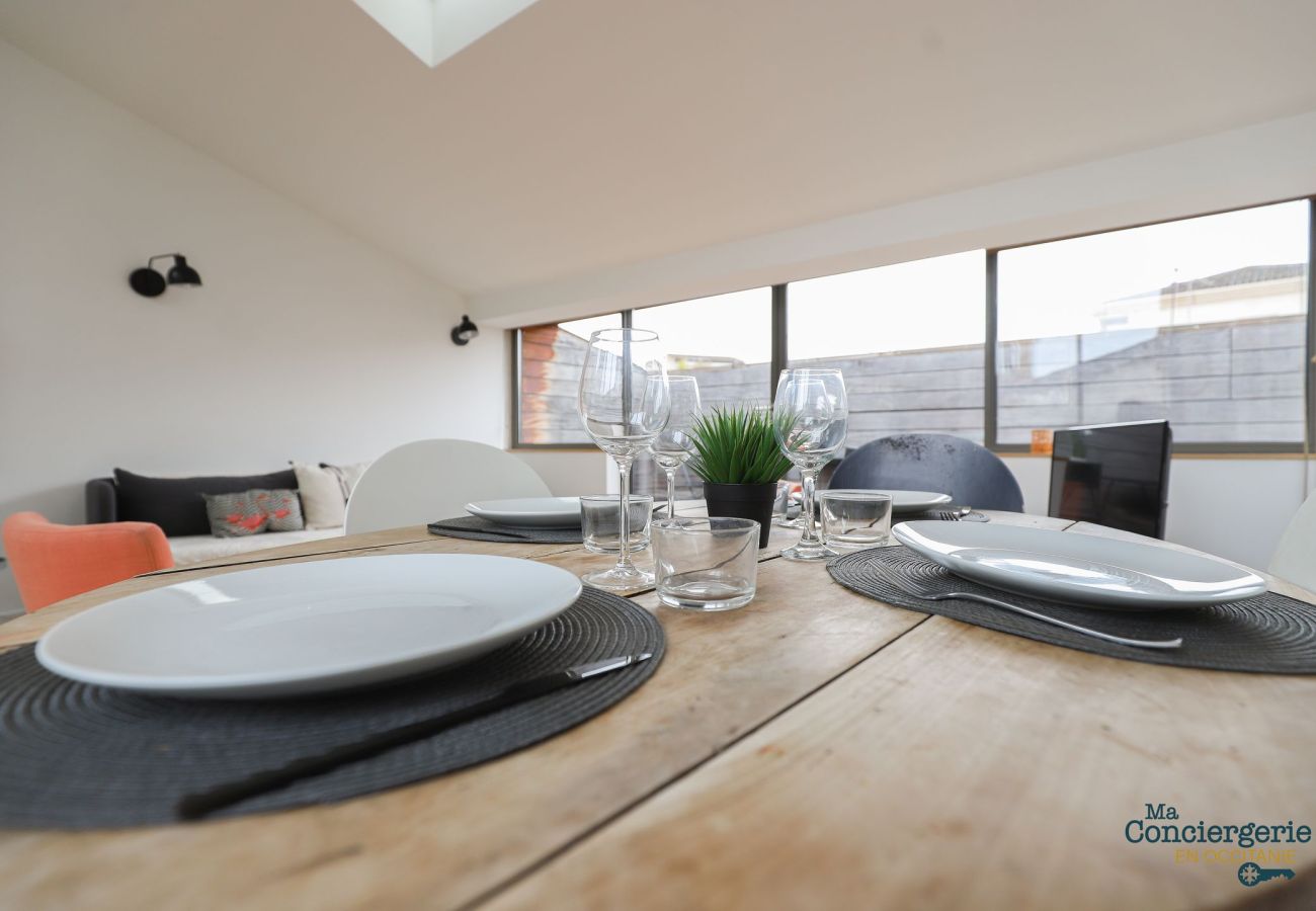 Apartment in Toulouse - DV7 Rooftop - Jean Jaurès - Métro Gare