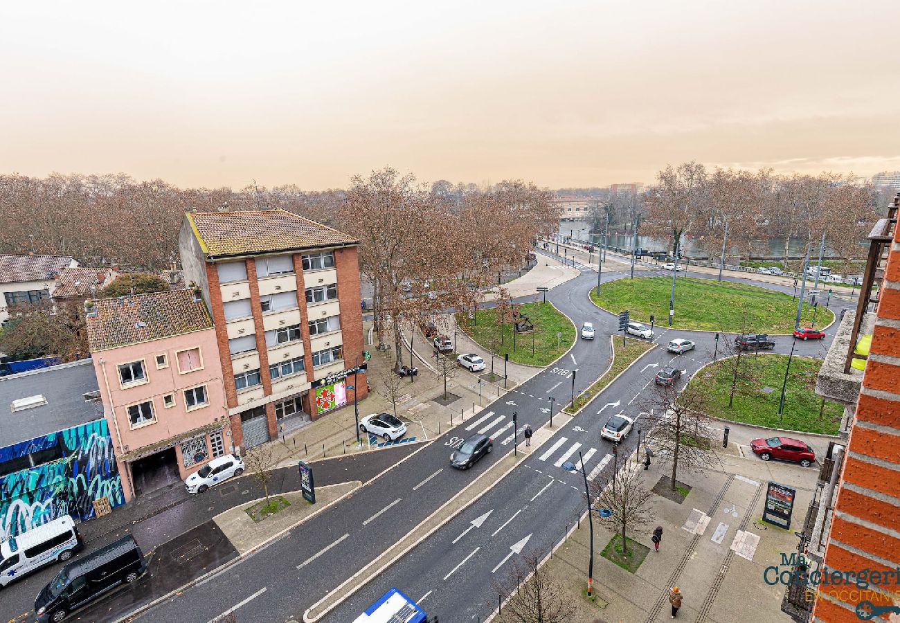 Appartement à Toulouse - FAC 5 · Tram/métro vue Garonne Parking