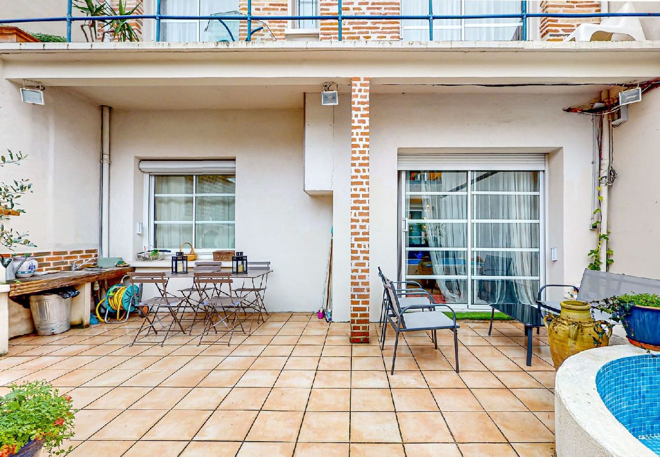 Maison mitoyenne à Toulouse - ST AGNE· 3 min du métro/bus - Patio - bassin